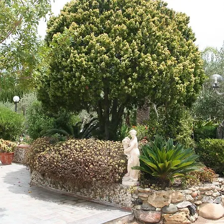 Bed & Breakfast Montesole Holiday 3*